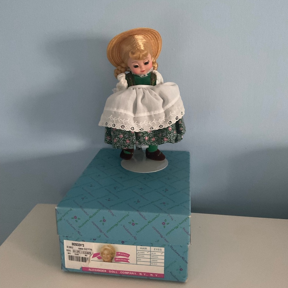 Madame Alexander Heidi doll